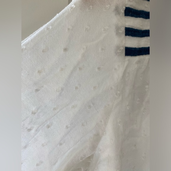 Roller Rabbit size small loose blouse. - Picture 2 of 2